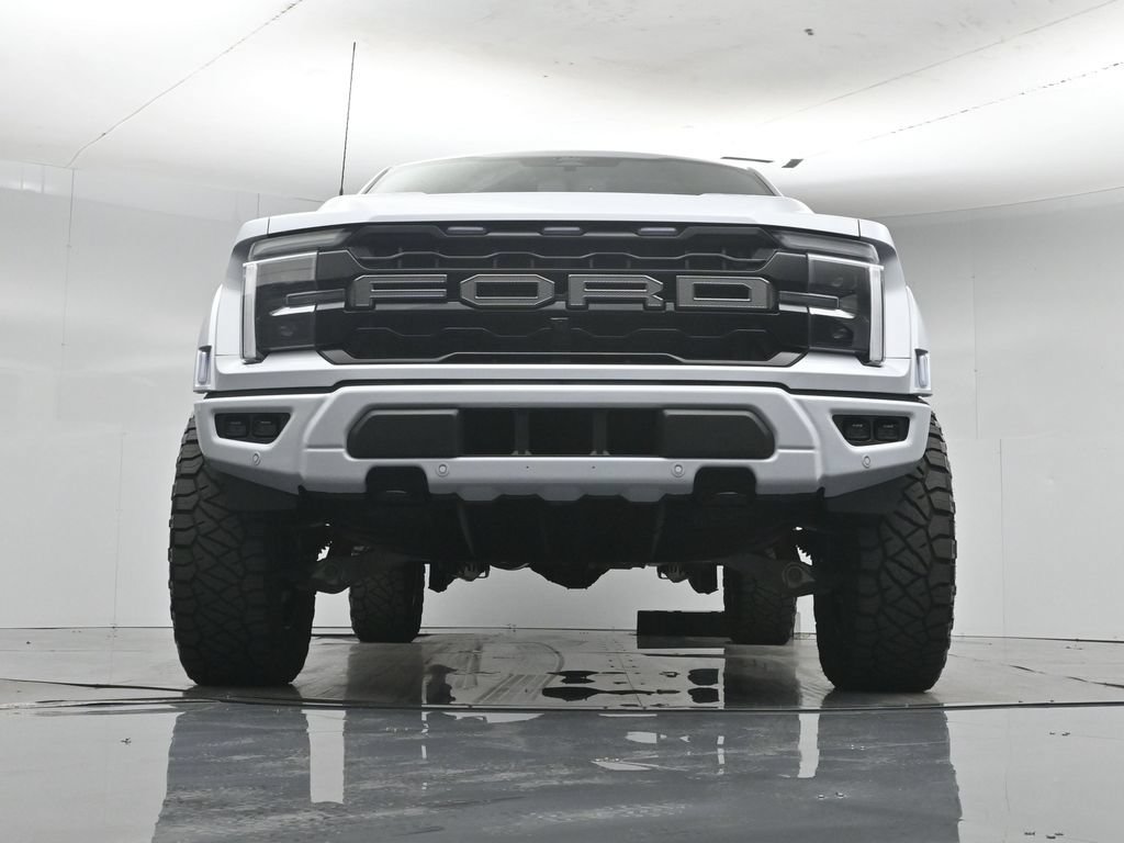 Used 2025 Ford F150 Raptor AWD/4WD image 45
