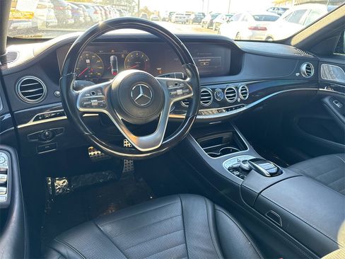 Used 2020 Mercedes-Benz S 560 Sedan image 22