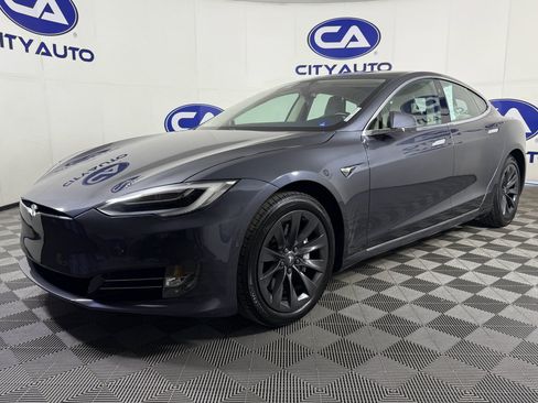 Used 2018 Tesla Model S 100D image 27