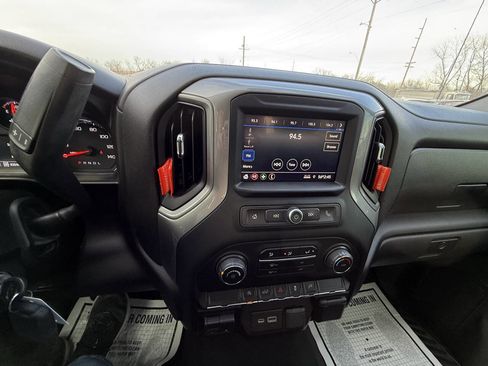 Used 2021 Chevrolet Silverado 1500 Custom image 14