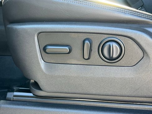 Used 2019 Chevrolet Silverado 1500 High Country w/ Z71 Off-Road Package image 27