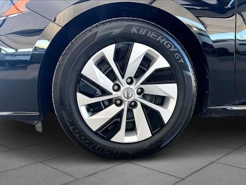 Certified 2025 Nissan Altima 2.5 S image 11