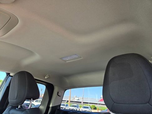 Used 2021 Chevrolet Colorado LT w/ Fleet Safety Package image 12