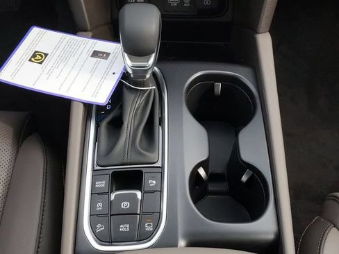 Used 2020 Hyundai Santa Fe Limited AWD/4WD image 17