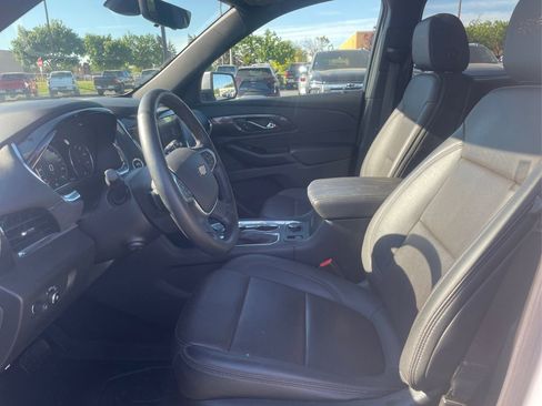 Used 2023 Chevrolet Traverse High Country w/ LPO, Floor Liner Package AWD/4WD image 20