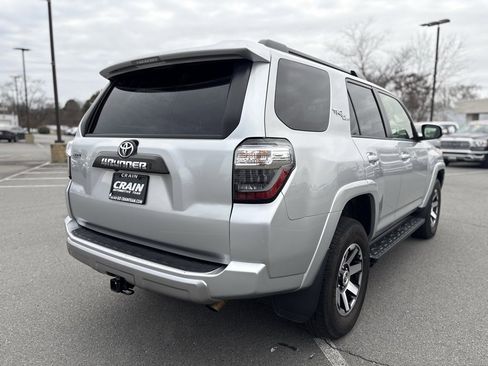 Used 2024 Toyota 4Runner TRD Off-Road Premium image 8