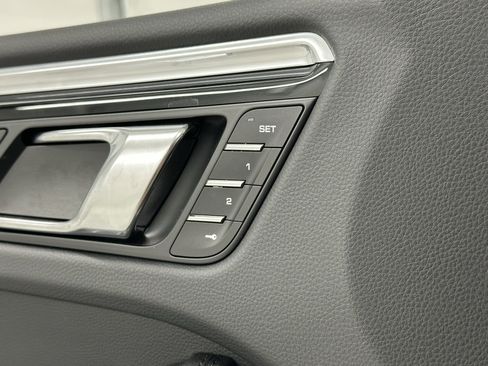 Certified 2025 Porsche Macan image 29