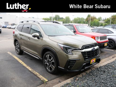 Used 2023 Subaru Ascent Limited w/ Technology Package AWD/4WD image 1