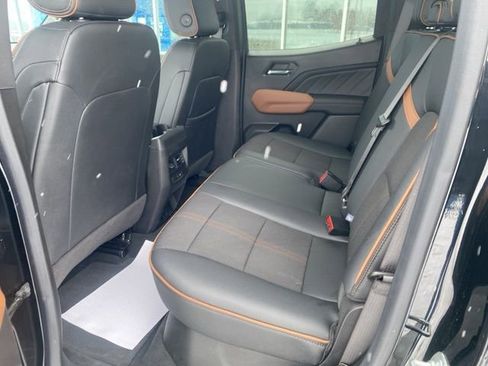 Used 2024 GMC Canyon AT4 image 20