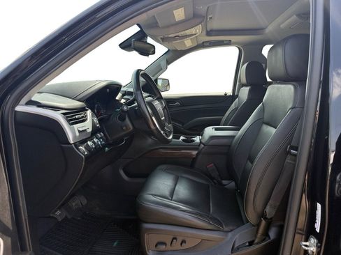 Used 2019 GMC Yukon SLT w/ Graphite Performance Edition AWD/4WD image 9