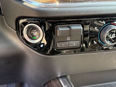 Certified 2023 Chevrolet Silverado 1500 LT AWD/4WD image 20