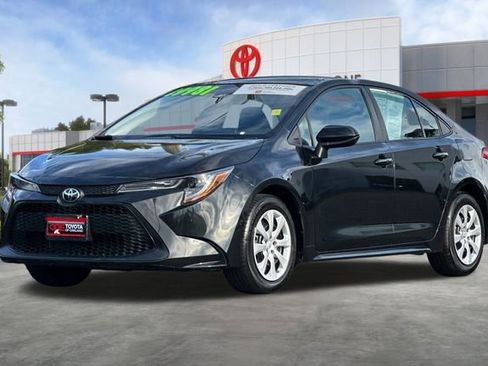 Certified 2022 Toyota Corolla LE image 10