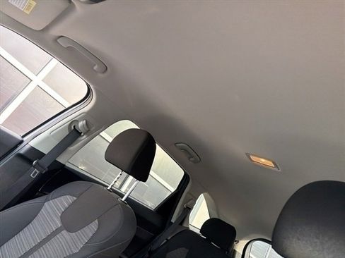 Used 2022 Kia Sorento LX image 8