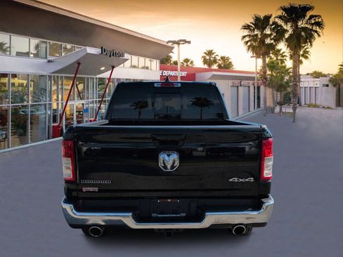 Used 2022 RAM 1500 Big Horn AWD/4WD image 4