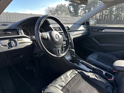 Used 2014 Volkswagen Passat 2.5 SE image 15