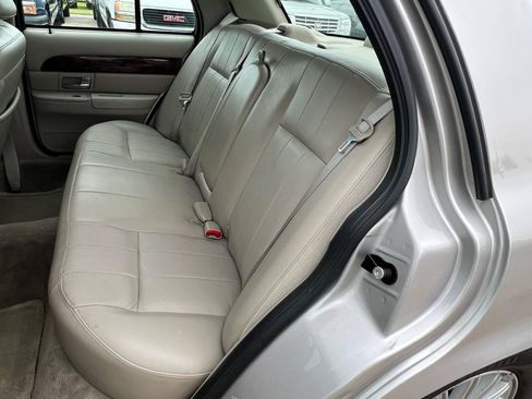 Used 2009 Mercury Grand Marquis LS RWD image 39