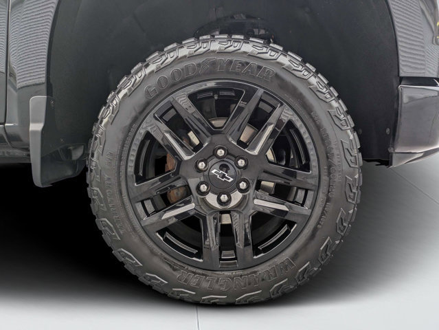 Used 2024 Chevrolet Silverado 1500 LT Trail Boss w/ Convenience Package II AWD/4WD image 10