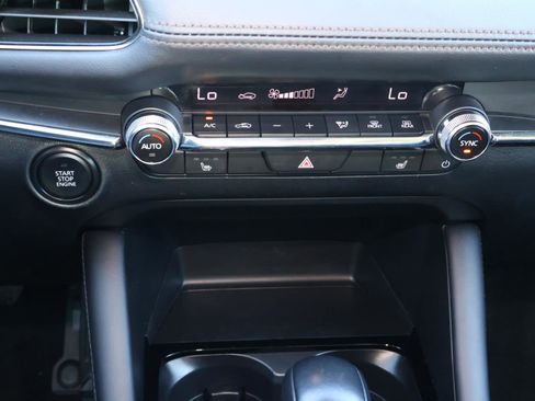 Used 2025 MAZDA MAZDA3 s image 24