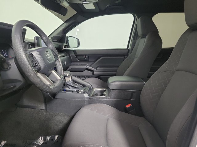 Used 2024 Toyota Tacoma SR5 w/ SR5 Upgrade Package AWD/4WD image 19
