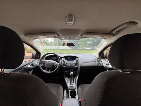 Used 2017 Ford Focus SE image 20