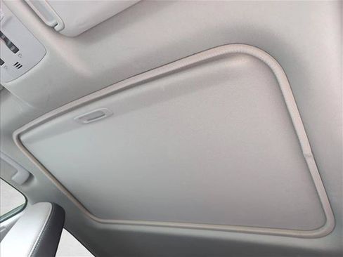 Used 2015 Toyota RAV4 XLE FWD image 19
