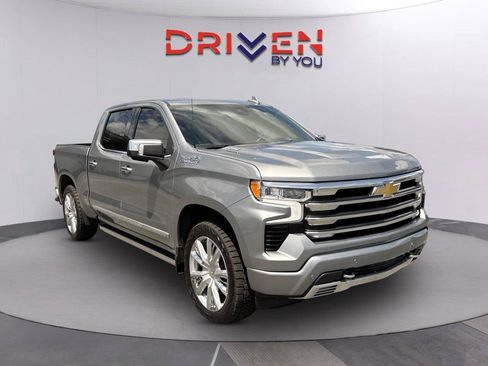 Used 2025 Chevrolet Silverado 1500 High Country AWD/4WD image 1