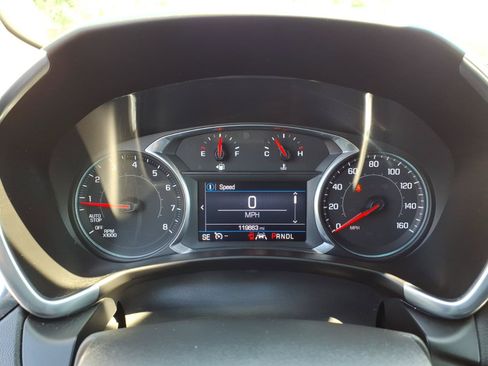 Used 2021 Chevrolet Equinox LT AWD/4WD image 16