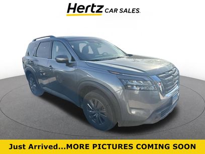 Used 2025 Nissan Pathfinder SV