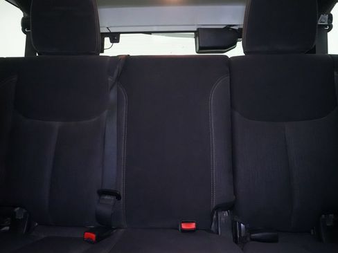 Used 2013 Jeep Wrangler Unlimited Rubicon w/ Dual Top Group AWD/4WD image 17