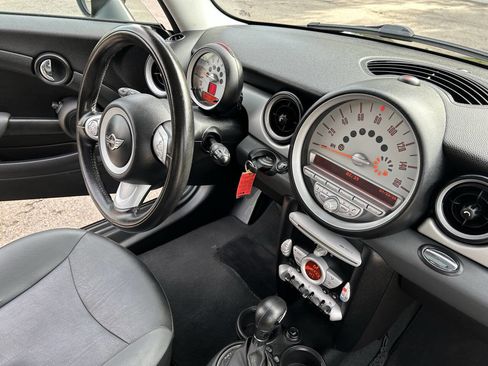 Used 2009 MINI Cooper Clubman Hardtop image 34