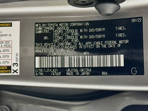 Used 2023 Lexus GX 460 Luxury w/ Sport Design Package AWD/4WD image 26