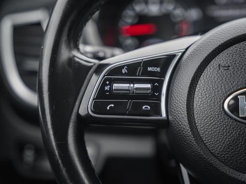 Used 2021 Kia Seltos SX image 31