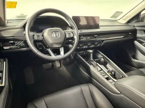 Used 2023 Honda Accord Touring image 41