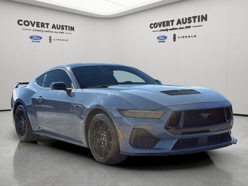 Used 2024 Ford Mustang GT Premium w/ GT Performance Package RWD image 7