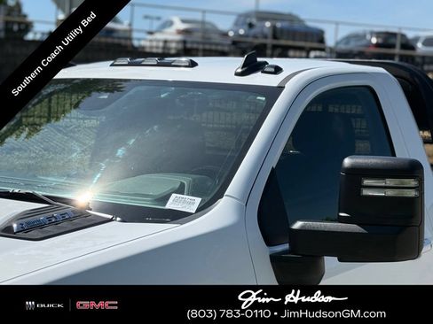 Used 2024 Chevrolet Silverado 3500 LT w/ Convenience Package AWD/4WD image 11