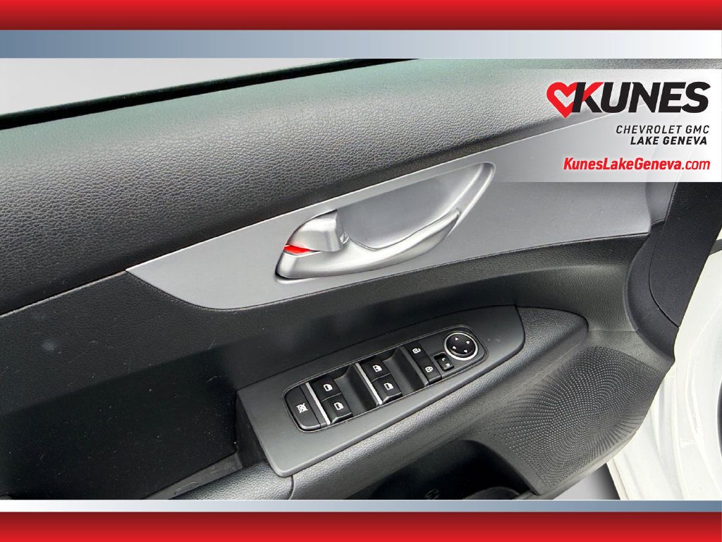 Used 2024 Kia Forte LXS FWD image 16