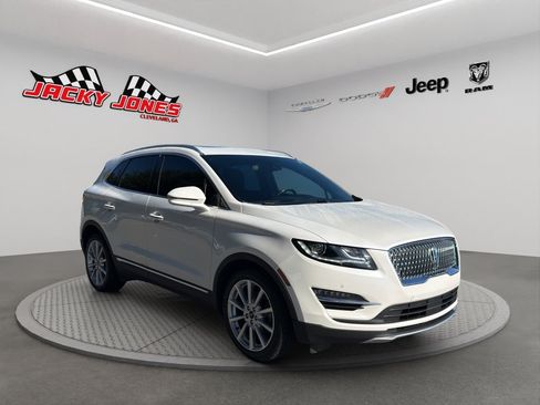 Used 2019 Lincoln MKC Reserve w/ MKC Technology Package FWD image 12