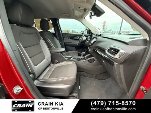 Used 2021 Chevrolet TrailBlazer LT w/ Convenience Package image 29
