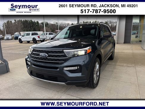 Certified 2022 Ford Explorer XLT w/ Equipment Group 202A image 1