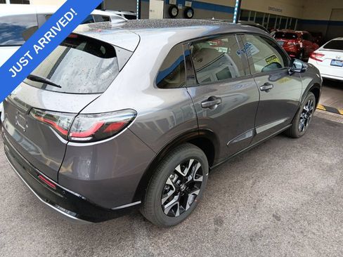 Used 2026 Honda HR-V EX-L image 3