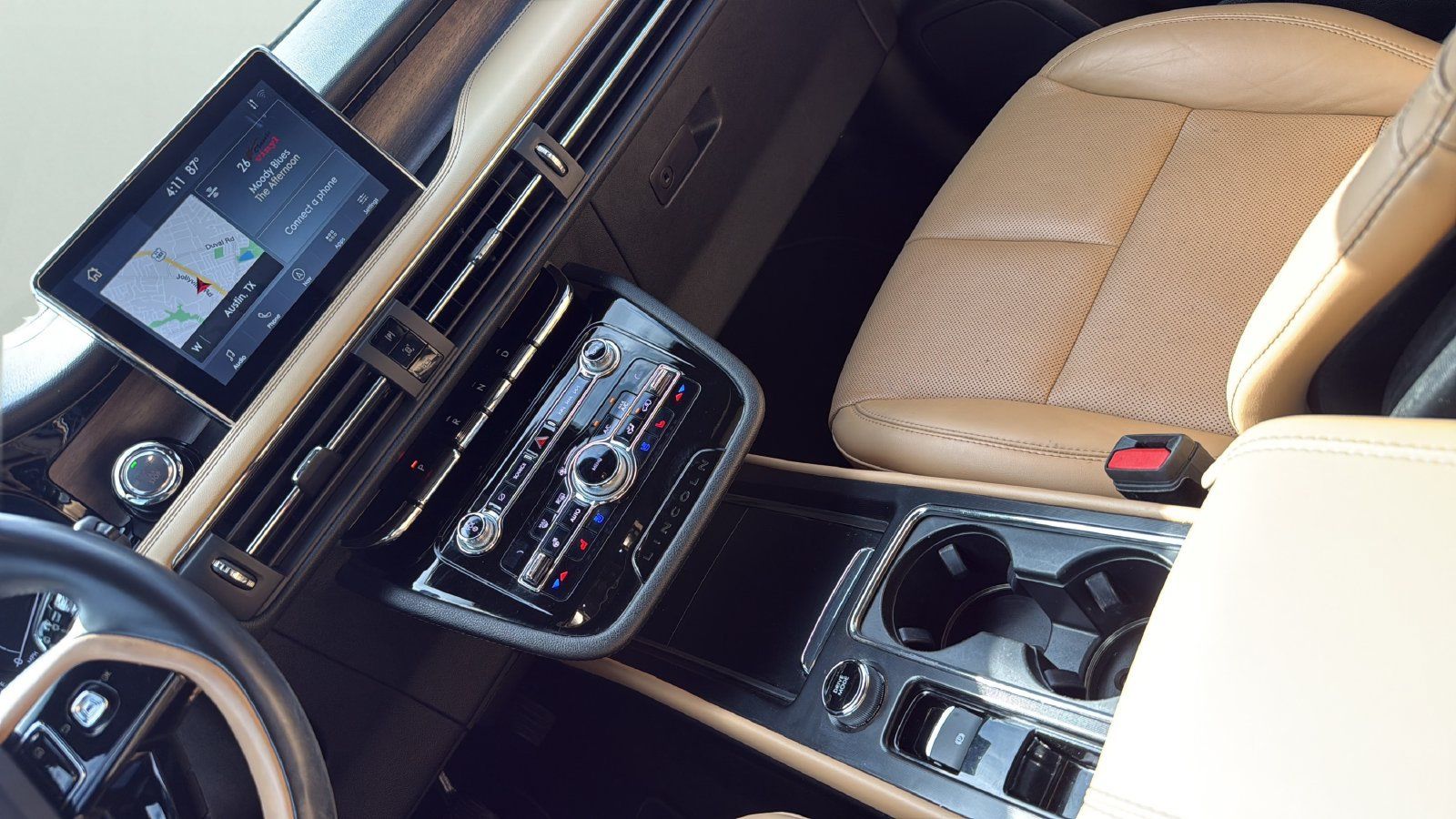 Used 2020 Lincoln Corsair Reserve FWD image 20