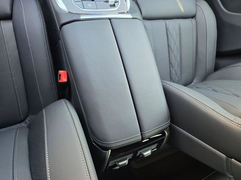 New 2026 BMW X5 xDrive50e w/ Executive Package AWD/4WD image 24