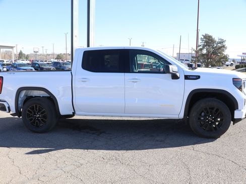 New 2026 GMC Sierra 1500 Elevation image 8