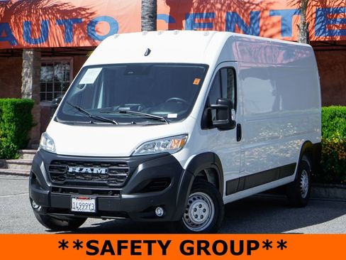 Used 2024 RAM ProMaster 2500 w/ Safety Group image 4
