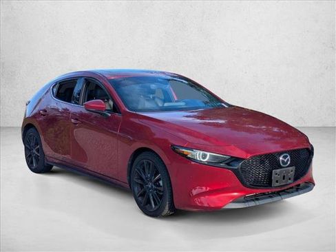 Used 2021 MAZDA MAZDA3 s FWD image 3