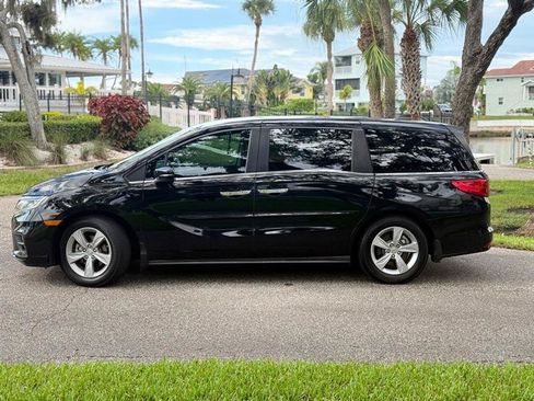 Used 2019 Honda Odyssey EX image 2