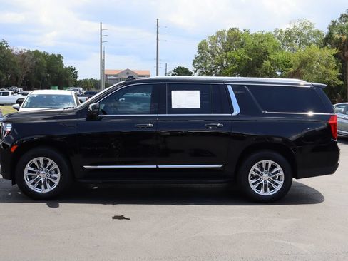 Certified 2023 GMC Yukon XL SLT w/ SLT Premium Package RWD image 6
