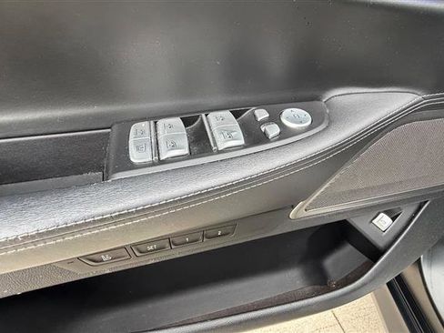 Used 2019 BMW 750i xDrive w/ M Sport Package AWD/4WD image 13