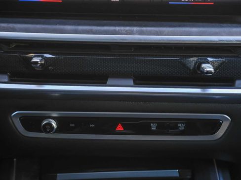 Certified 2023 BMW X7 xDrive40i w/ Premium Package image 10