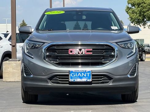 Used 2020 GMC Terrain SLE w/ LPO, Floor Liner Package AWD/4WD image 9